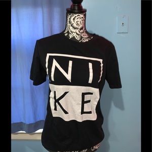 NIKE Tee Athletic Cut